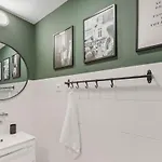 Art-inspired, Designer Pozsony